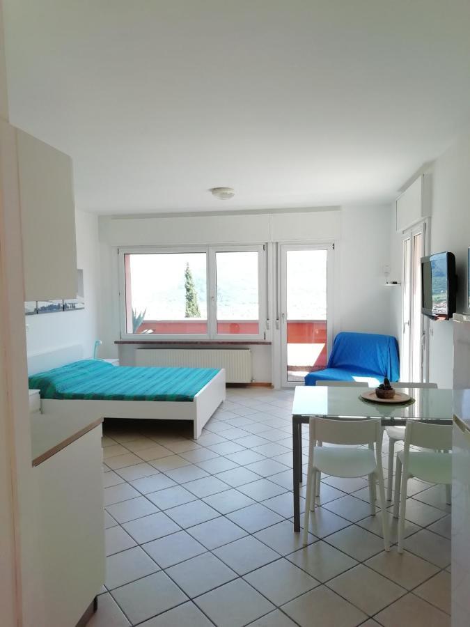 Lake & Castle View Apartment Рива-дель-Гарда Екстер'єр фото
