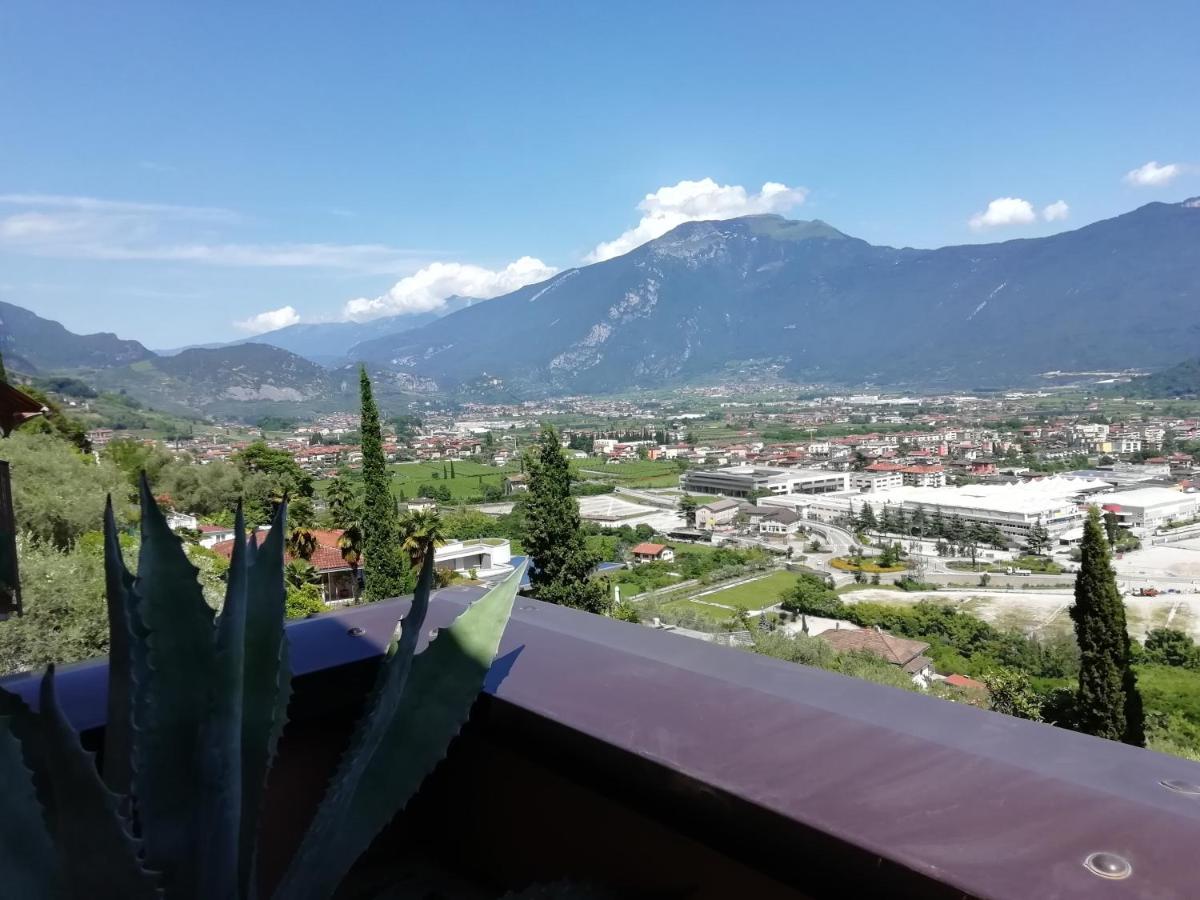 Lake & Castle View Apartment Рива-дель-Гарда Екстер'єр фото